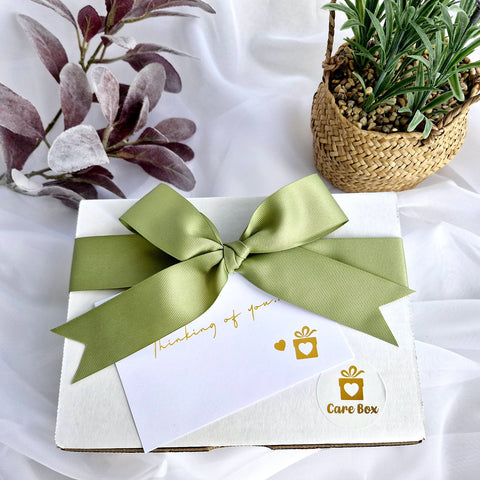 Olive green ribbon basic box
